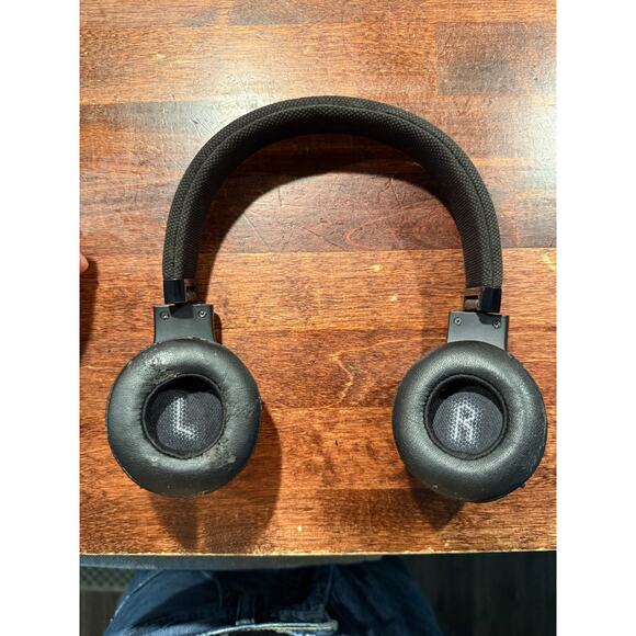 JBL E45BT On-Ear Headset - Blue - with 40mm Driver Wire and Ch Cable - Picture 2 of 4